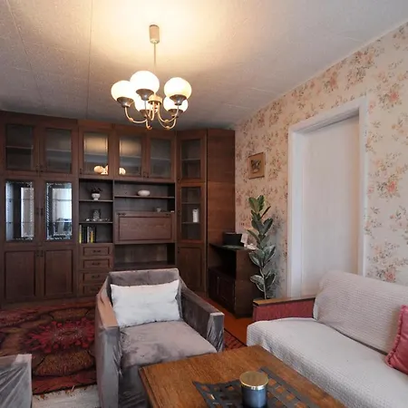 Kreenholmi Marple House * نارفا