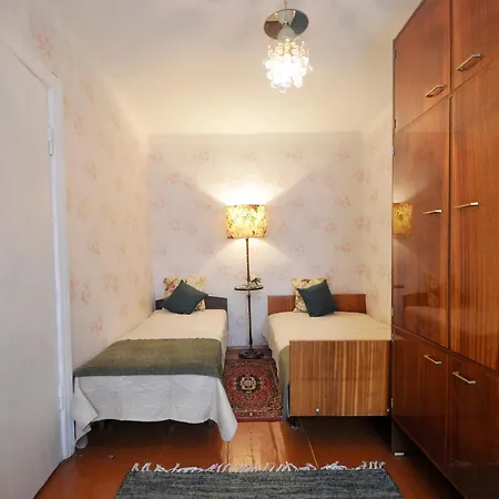 Kreenholmi Marple House * نارفا